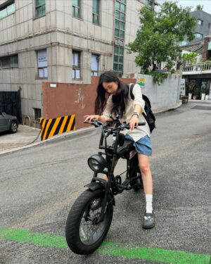 Han Jae-in Instagram - 남은 여름도 무사히 !🌻