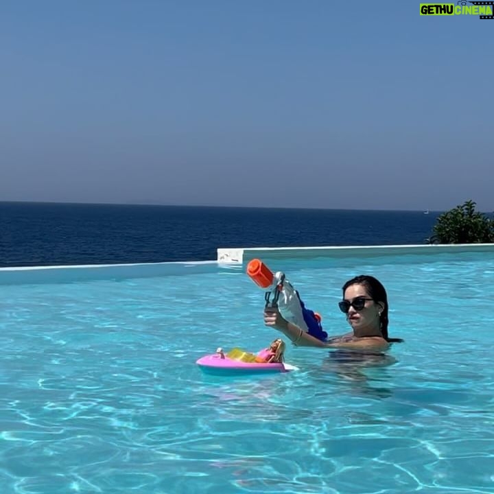 Hande Kaptan - 1.7K Likes - childish gambino.
.
içimdeki eril, dişil, bebe... hepsi
.
.
.
.
video & photography @barismurtekin_videography
.
#bodrum #barbie #travel #photography