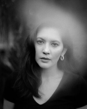 Hannah Al Rashid Instagram - Kadang senyum, tapi mostly resting bitch face. 

Corona archives. Wearing hoops by @studioruang