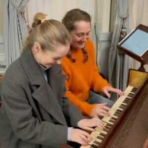 Hannah Dodd Instagram - … that part 2 dump I never got round to sharing…
(The paino was out of tune it wasn’t our fault ok) 
An excellent caption. Bye.