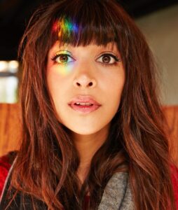Actress Hannah Simone HD Photos and Wallpapers November 2024