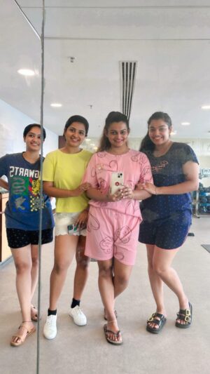 Haritha Nair Instagram - @zeekeralam girls chilling💃🏻