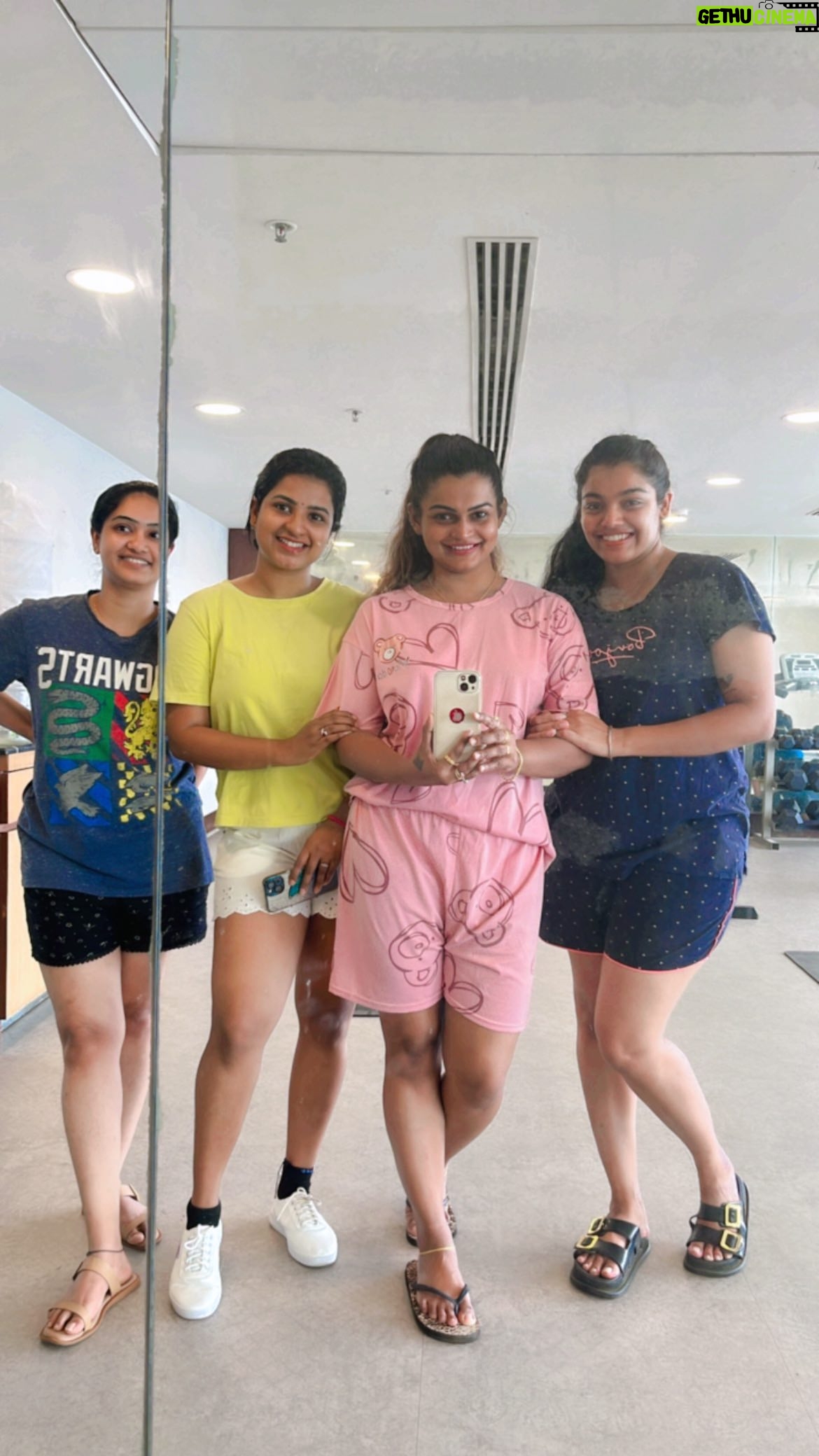Haritha Nair - 15.7K Likes - @zeekeralam girls chilling💃🏻