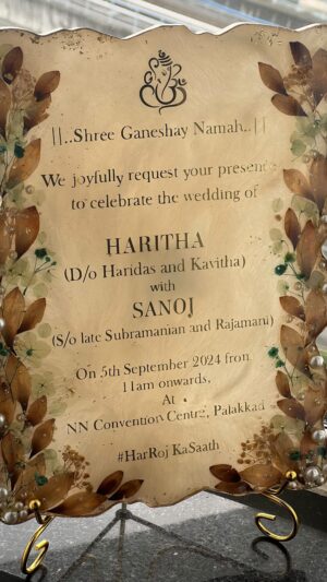 Haritha Nair Instagram - What started with a 'HI' last year on the same day 28/8 has reached here!!!

Are you ready to get married? @sanoj_riyan 
Just one week to go💃🏻💃🏻💃🏻

Thank you for preserving our varmala so well🥰 @fashionpop_arts