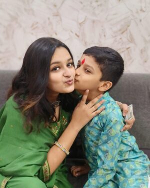 Harshita Ojha Instagram - Name a better brother sister duo,i will wait 💪🏻🎀🧿😂