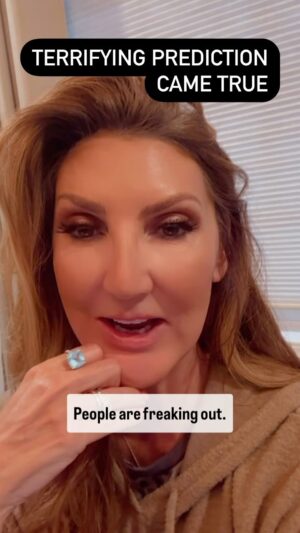 Heather McDonald Instagram - I’m shaking, are you? #prediction #juicyscoop #podcast #comedy #standup #medium #psychic #dwts #dancingwiththestars #annadelvey #abc #tv #hollywood #humor #sarcasm #jokes #heathermcdonald #future