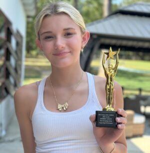 Hendrix Yancey Instagram - This…. I still can’t believe I won a Youth Academy Award. But it came in the mail today and I officially have it in my hands! Thank you so much @youngartistawds for all that you do for youth actors! Thank you so much to my A Friend Of The Family cast and crew… to my agents and managers for getting me this opportunity, and last but not least @janibroberg  for being the strong and brave force that you are! 

WINNER: BEST STREAMING SERIES SUPPORTING PERFORMANCE.