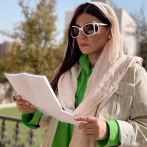 Hengame Ghaziani Instagram - . 

«کلمات جان دارند »

دریک کتاب کوچیک متعلق به قرن دوازده که معروف به کتاب «بیست و چهار فیلسوف»  هست ، می خوانیم ، « خداوند یک کره قابل فهم است که مرکزش همه جاست و محیطش هیچ جا نیست .»
ما فرزندان این سیاره زمینیم ، خداوند مارا به آن نفرستاده ، بلکه از درون آن اومدیم ، ما چشمان و ذهن زمین هستیم .

زندگی در سایه اساطیر /جوزف کمبل 

#زمین #آسمان #امید #ادبیات #ترجمه# 
#قبیله #خاطرات  #پاییز🍁🍂☔_پادشاه_فصلها#موسیقی
#سینما #فیلمبرداری #فیلمنامه #بازیگر
#خورشید #معجزه #شکرگزاری

#محمدرضا_شجریان 🎼🎼🎼🎼💎🕊