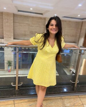 Hetal Gada Instagram - Happy kid when wearing @savana 💛

#HetalGada #Savana #SavanaCampusSquad