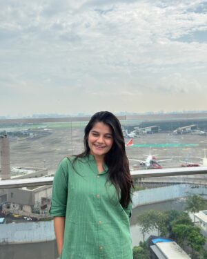 Hetal Gada Instagram - Amazing Food   Amazing View = Dil khush! 🤍

Thankyou @fairfieldbymarriottmumbai for having us on Onam brunch! 
Loved it there 🤍 

#HetalGada #Onam