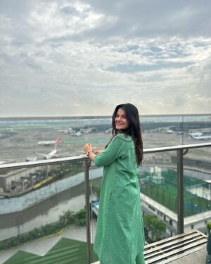 Hetal Gada Instagram - Amazing Food   Amazing View = Dil khush! 🤍

Thankyou @fairfieldbymarriottmumbai for having us on Onam brunch! 
Loved it there 🤍 

#HetalGada #Onam