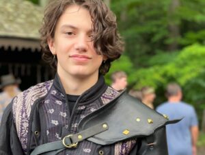 Hilarie Burton Instagram - I suppose some families go back to school shopping at the mall or Target. 
We opted for the @spirithalloween store and the @newyorkrenaissancefaire this weekend. Why buy new sneakers when you can get leather armor and dragons?!?!
And jousting is pretty much football…..with a stick and horses. 

Stay weird, everybody. ✨💖