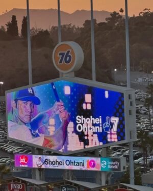 Hirona Yamazaki Instagram - 🏟️
Let's go Dodgers~⚾️
#LAの思い出