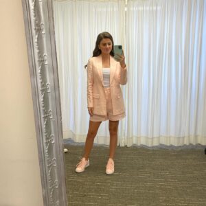 Hunter Deno Instagram - Amelia’s fitting chronicles ❤️