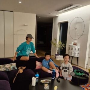 Hwang Jung-eum Instagram - 햅삐데이🩷🧡💛💚💙🩵