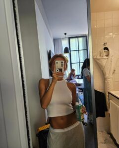 Actress Hwasa HD Instagram Photos and Wallpapers September 2024