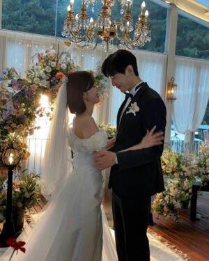Im Soo-hyang Instagram - 도라 필승이 행복한 결혼식을 했더라면….