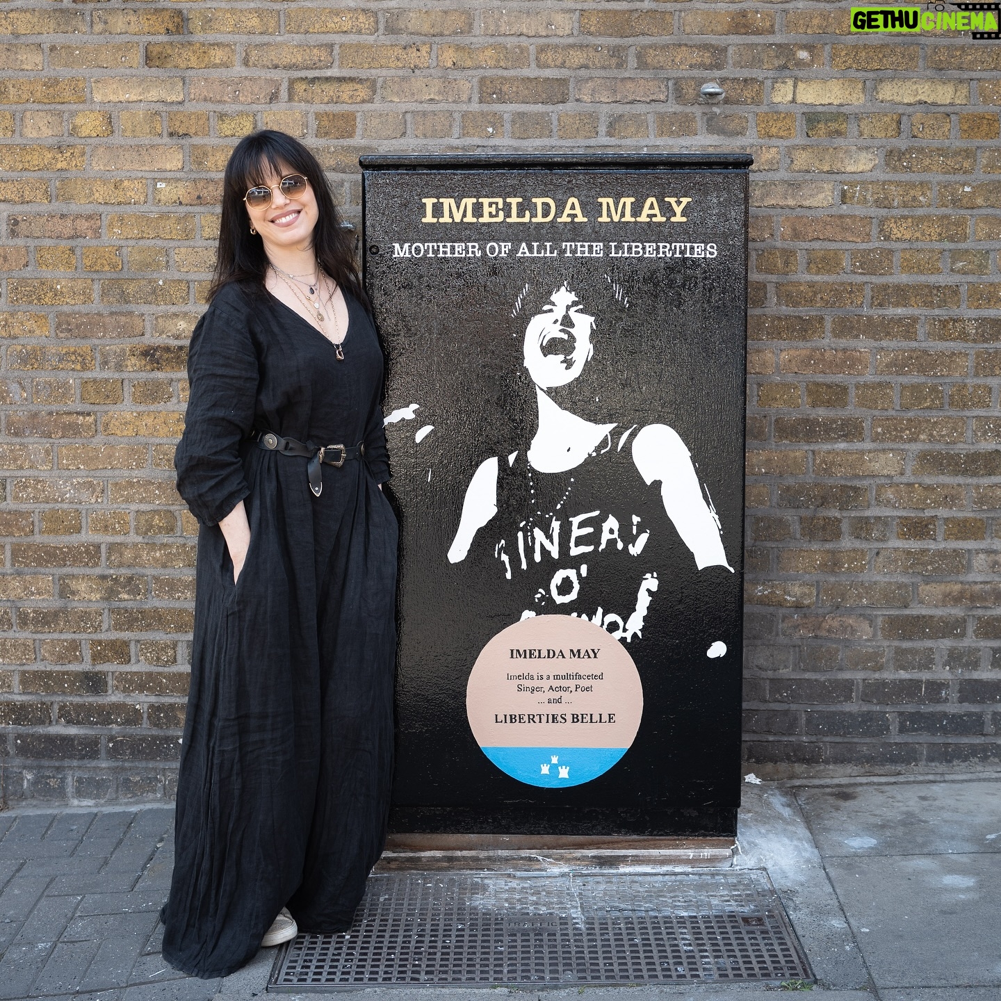 Imelda May - 4.2K Likes - I’m so honoured to be recognised by Dublin Canvas in celebrating the living…! Thank you so much!
Steve O’Toole (@urnique.steve ) the artist who started this initiative explains…
“Ireland is very good at commemorating & remembering our dead but we do little to celebrate our living. There are blue plaques all over Dublin to remember and mark how ‘Oscar was born here, Behan drank there, Joyce etc. and only in death Sinead, Shane and many many more are justly & rightly celebrated but whom in life were never given the accreditation they so rightly deserved.
And so my Dublin Canvas submissions began last summer with ‘Pat Ingoldsby’s … Welcome To His Head … Complete with ‘Not Dead Yet’ Blue Plaque.
Continuing this year with ’Imelda May … Mother of all the liberties… With accompanying ‘Liberties Belle’ Blue Plaque.
* Mother of all the Liberties - A nod to the hierarchy & history of the women of the Liberties, and to Imelda’s current role in MOATB.
* Liberties Belle - Reflecting on both ‘The proudly born Liberties Imelda’ and to Imelda’s own wonderful piece ‘Liberty Belle’.
On seeing Imelda’s reposting of Celia’s ‘Highly Commended’ in the Arts & Entertainment category at the British Press Photographer of The Year Awards, and Imelda’s accompanying copy …
‘This photo of me from Cambridge Folk Festival last summer. Sinéad had just gone. I painted my top impulsively Put on my mother’s chain, my Jeff Beck pendant. Walked onstage with my band and sang with all my heart. Emotional night captured. Friendship forever’.
I knew instantly this was the only image to use.
I cannot emphasise the outpouring of Liberty love & fondness for both Imelda and her family that has not only been expressed to me but also in turn extended to me by association. I am really going to miss working on this much loved piece.”
📸 on Meath St also by @ailecphoto
@dublincanvas
#ImeldaMay
#TheLiberties #TheLibertiesFestival #TheLibertiesDublin
#DublinCanvas #DublinCanvasProject #DublinCityCouncil
#ThisIsDublin #DublinEvents #Dublin8 #Dublin #Ireland