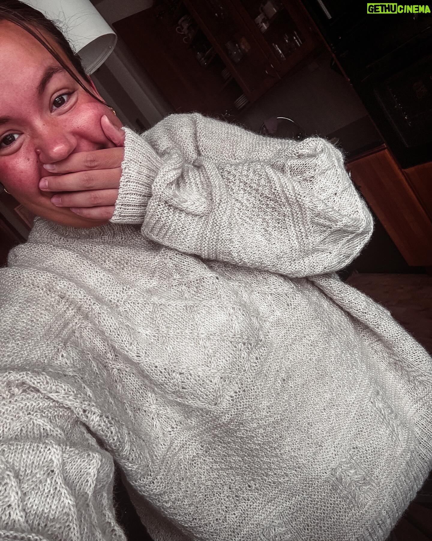 Ina Svenningdal - 2K Likes - New knitted love😭🩷 (it took forever btw) #gurnseysweater #sandnesgarn #gurnseygenser