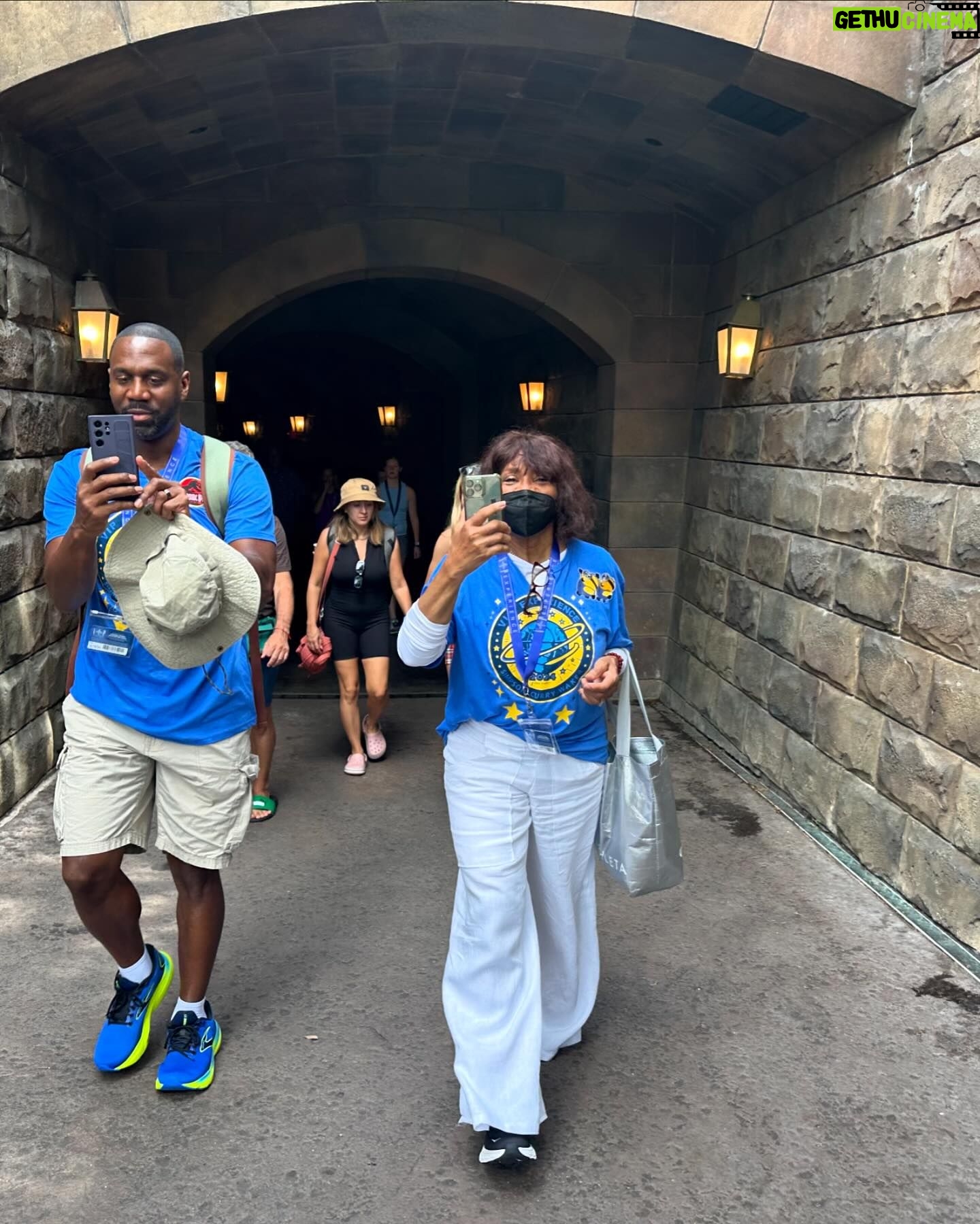 India.Arie - 73.4K Likes - Random Beautiful Things from the summer its been good.
Thanks Bro for taking us ALL to Disney ~ 45 years after our first time. 😇
Theres a little secret about an upcoming event in here 😉
what yall doing September 9?
The last slide tho. my FIRST professional engagement ~ was on a boat. 1999
Time keeps on tickin into the future.
#randomneautifulthings #ripbizmarkie #yellow