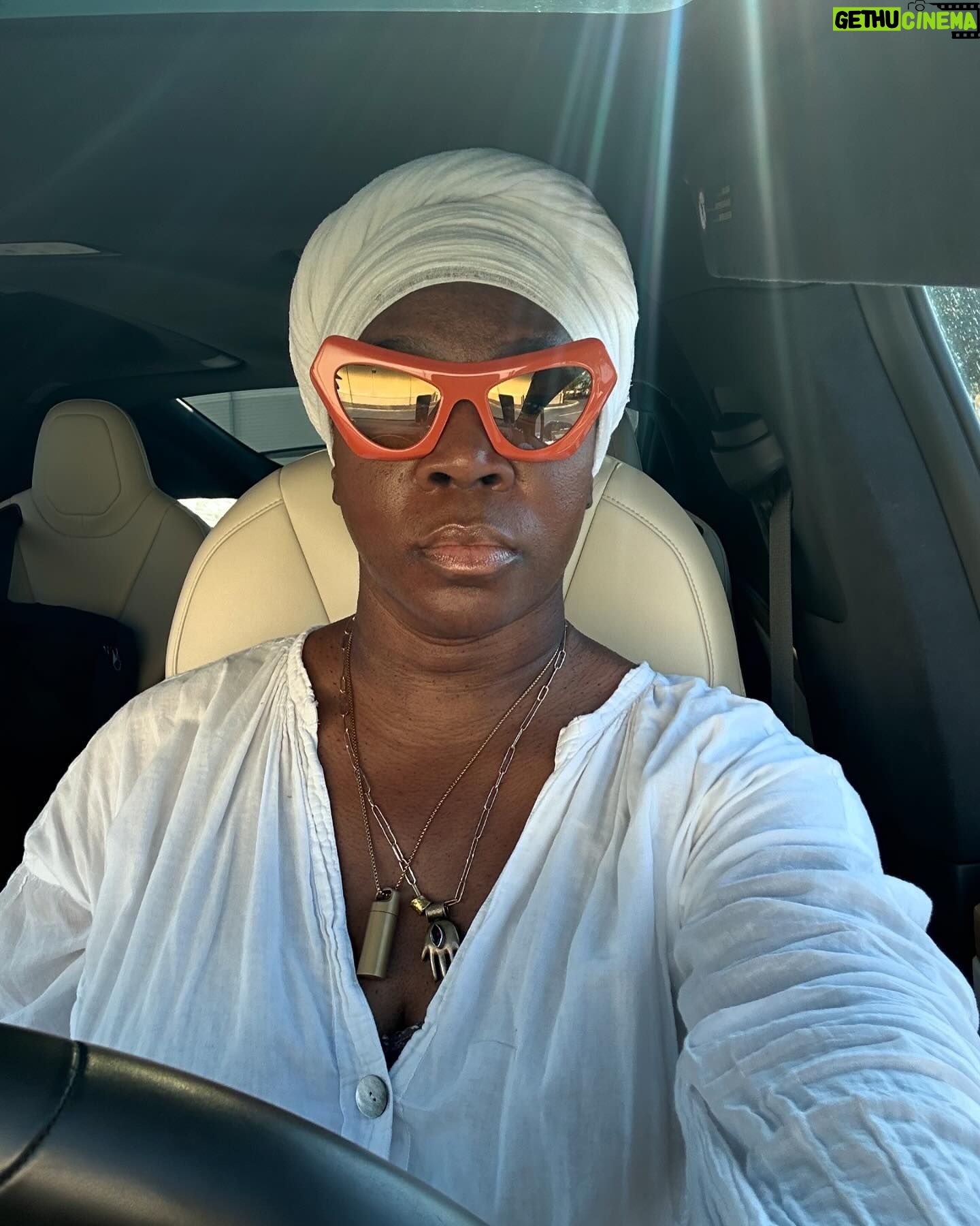 India.Arie - 73.4K Likes - Random Beautiful Things from the summer its been good.
Thanks Bro for taking us ALL to Disney ~ 45 years after our first time. 😇
Theres a little secret about an upcoming event in here 😉
what yall doing September 9?
The last slide tho. my FIRST professional engagement ~ was on a boat. 1999
Time keeps on tickin into the future.
#randomneautifulthings #ripbizmarkie #yellow