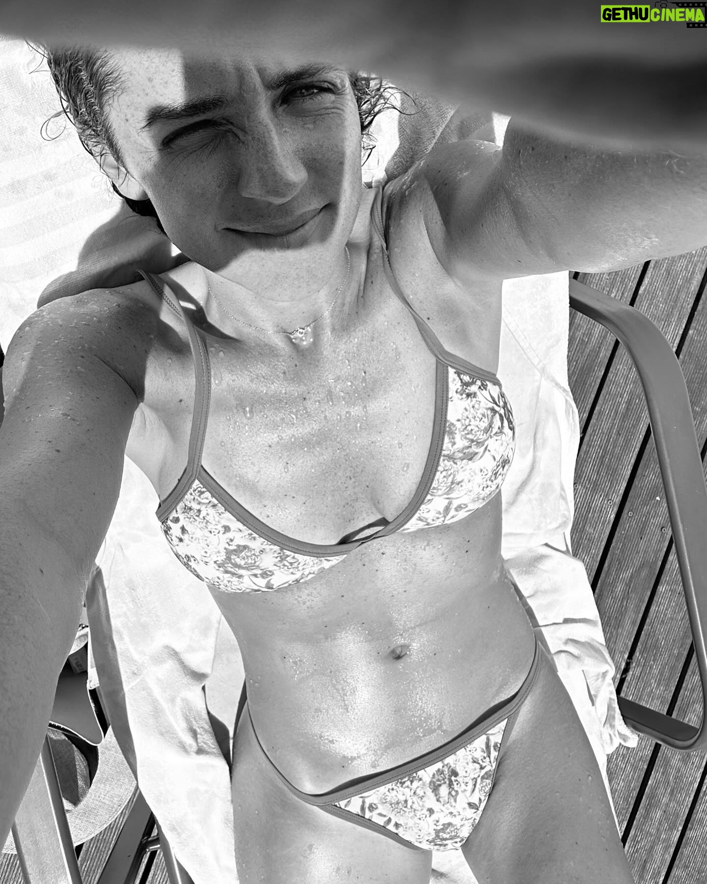 Inês Herédia - 2.2K Likes - 5min break ☀️