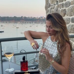 Actress Isabeau Delatour HD Instagram Photos and Wallpapers September 2024