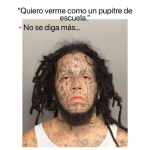 Isabella Santodomingo Instagram - Un tris aporreada tras una nueva cirugía 👂🏻pero optimista. Esta vez sí va a ser… me digo todos los días. Pareciera una bobada pero no hay nada más delicado que el oído. Eso lo aprendí este año a los totazos. Por confiada, por afanarme, no escogí bien quien me operaría, ni entendí qué tipo de procedimiento me haría… simplemente confié en que era algo sencillo y de verdad creí que todo iba a salir bien. Me equivoqué, lo reconozco. Llevo cuatro cirugías en casi 10 meses y no veo la hora de volver a escuchar bien. Hoy día siento que estoy en buenas manos, el Dr. Hernández — mi nuevo otólogo — me ha dado toda la fuerza y la esperanza que ya casi había perdido. Lo bueno, en medio de lo malo, es haber aprendido a disfrutar el silencio, a escucharme más a mi misma. A ser más  introspectiva, más empática, más resiliente. A escribir más del alma. Más bonito. Todo lo que nos pasa en la vida, puede ser bueno o malo, dependiendo del lente con el que escojas mirarlo. Abrazos para todos. 🥰
••
Entradas para mi próxima función en Pompano Beach: www. LosCaballerosLasPrefieren.com
••
@tiranube @los.caballeros.las.prefieren #LCLPB20Años #LCLPB #OneWomanShow
••
P.D./ Aunque parezco la víctima de un atraco, el Ojo morado es porque se me rompieron unos vasitos del lado del que me sacaron el injerto para la timpanoplastia y la canaloplastia. Lo único no tan bueno, es que la 1ra cirugía me afectó mi nervio facial y por eso un lado de mi cara no funciona como antes. Ahí voy. Seguimos. 😉