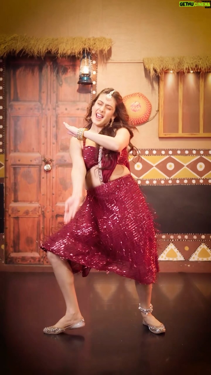 Isha Malviya - 412.7K Likes - Wo stree hai, kuch bhi kar sakti hai.š¤«
.
.
Hair @mua_manishathakur
Styled by @mamta__malviya02
Mua @jitu26_makeupartist
Shot by @chakliproduction
Nosepin @bohobunny.in
Jewellery @rubans.in
.
#stree2 #aayinahi #dance #ishamalviya #trending