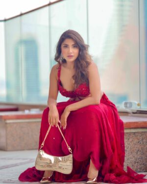 Ishita Raj Sharma Instagram - Brand shoot fushion
@aldo_shoes X @archanakochharofficial!! 
.
@apparelgroupofficial
HMU- @theartistbeautylounge 
@theartistreshumalhotra 
Photography- @iam_rajinamdar
