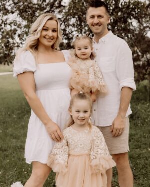 Jade Mead Instagram - Family ❤️

@realryanmead 
@marli.and.lottie 
@lauren_anne_photography 
@beforeeverkids 

#family #familyphotoshoot #perth #perthfamilies #perthsmums #perthmumsandbubs