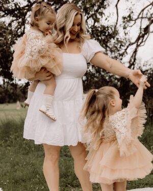 Jade Mead Instagram - Family ❤️

@realryanmead 
@marli.and.lottie 
@lauren_anne_photography 
@beforeeverkids 

#family #familyphotoshoot #perth #perthfamilies #perthsmums #perthmumsandbubs