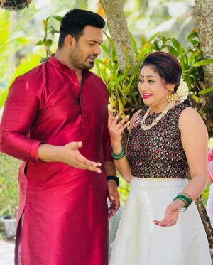Janaki Sudheer Instagram - Onam shoot with @janaki_sudheer #celebration #birthday #love #party #celebrate #happy #wedding #family #happybirthday #instagood #cake #photography #fun #instagram #happiness #festival #birthdaycake #friends #photooftheday #anniversary #birthdayparty #india #events #bride #music #birthdaygirl #art #fashion #food #onam