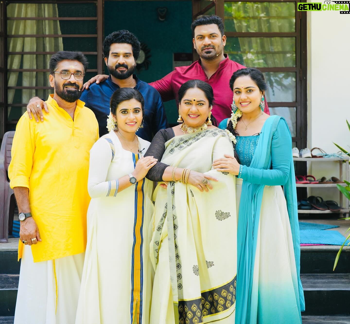 Janaki Sudheer - 2.3K Likes - Onam wishes frm vasutha family 🎥📺#keralawedding #godsowncountry #keralaphotography #uzbekistan #mallugram #thrissur #ona #sareelove #setmundu #onamission #celebration #k #keralasarees #onajonim #trivandrum #kasavusaree #keralastyle #kasavu #indian #kozhikode #keralafestival #photooftheday #keraladiaries #keralagallery #video #uz #instadaily #likeforlikes #mollywood #like