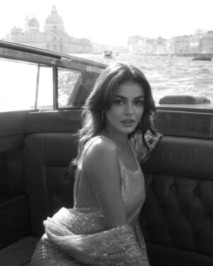 Janine Gutierrez Instagram - Ciao, Venezia. What a dream ♥️

in @anthonyramirez_official & @tiffanyandco
@mjbenitez @antheabueno @jayaquino_