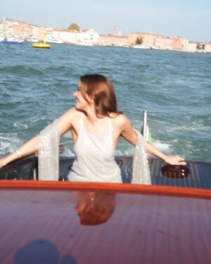Janine Gutierrez Instagram - Ciao, Venezia. What a dream ♥️

in @anthonyramirez_official & @tiffanyandco
@mjbenitez @antheabueno @jayaquino_