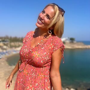 Jasmine Harman Instagram - Filming another re-visit in beautiful Cyprus. 

I just loving catching up with my previous house-hunters and hearing about how their overseas property has changed their lives! 

#househunters #rewarding #cyprus @aplaceinthesunofficial