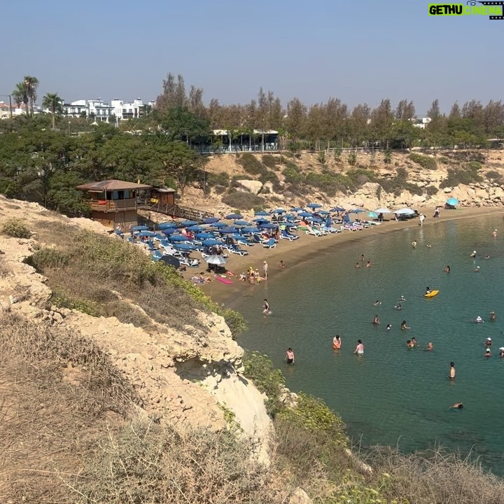 Jasmine Harman - 5.6K Likes - Filming another re-visit in beautiful Cyprus.
I just loving catching up with my previous house-hunters and hearing about how their overseas property has changed their lives!
#househunters #rewarding #cyprus @aplaceinthesunofficial
