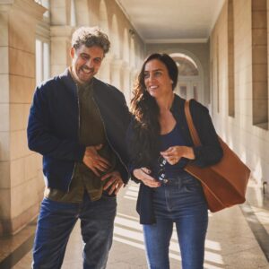 Jazmín Stuart Instagram - El 21 de agosto estrenamos “La voz ausente”, thriller policial inspirado en la novela de @gabriel.rolon, con @gimeaccardi @benjaminvicuna.ok @fedeoliveraw y elenco y equipo maravillosos.
Ahí vamos! @disneyplusla
