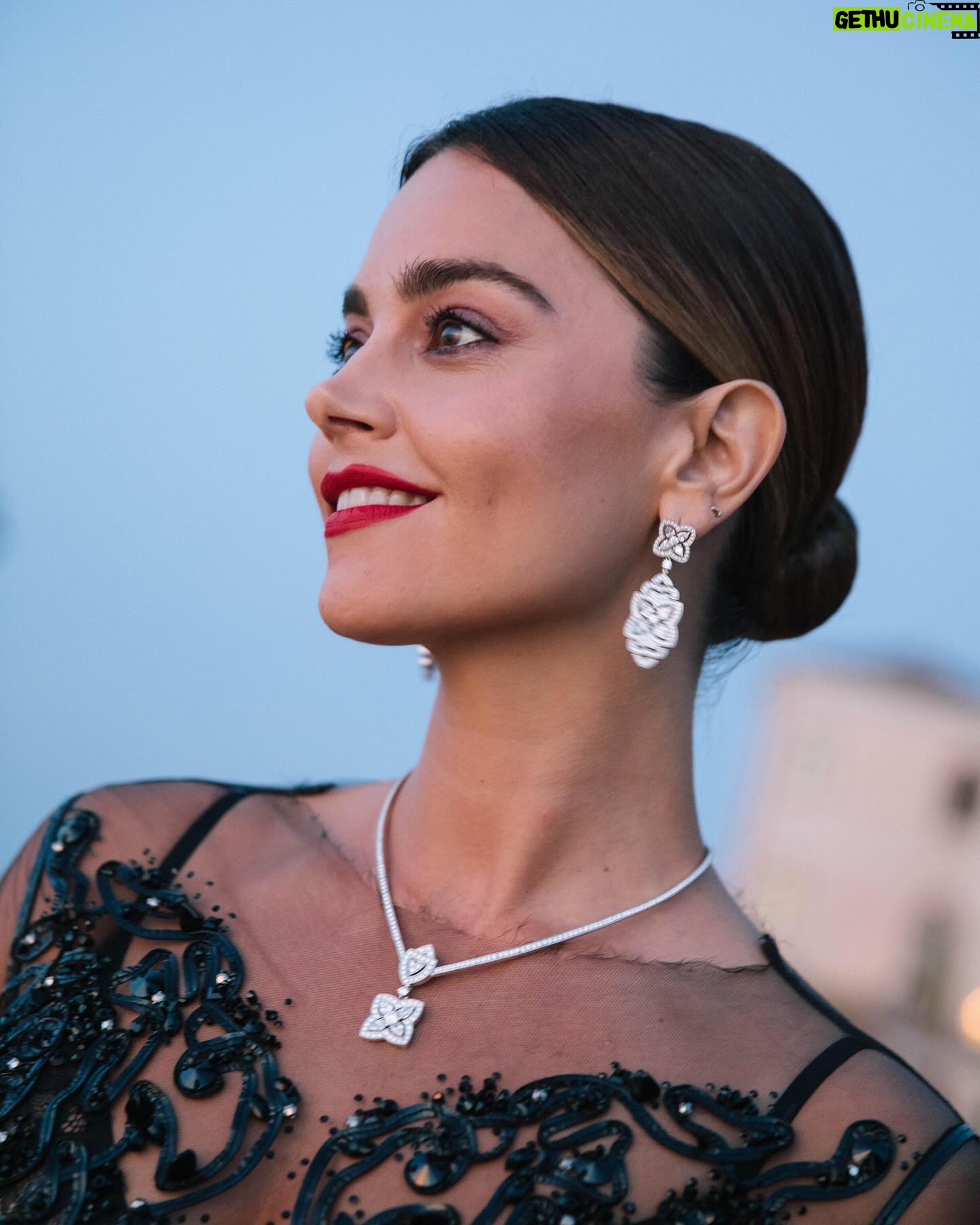 Jenna Coleman - 80.7K Likes - When in Ven @armanibeauty 🍝 @giorgioarmani