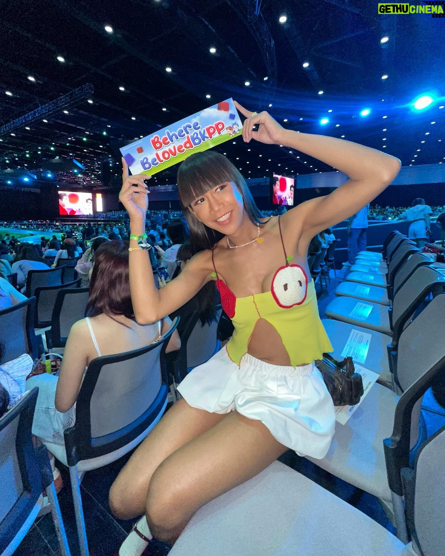 Jennie Panhan - 112.4K Likes - 2 วัน 2 คอน 2 คน 2 คู่ จบ จึ้ง เก่งกันเหลือเกิน 🩷🩷💙♥️