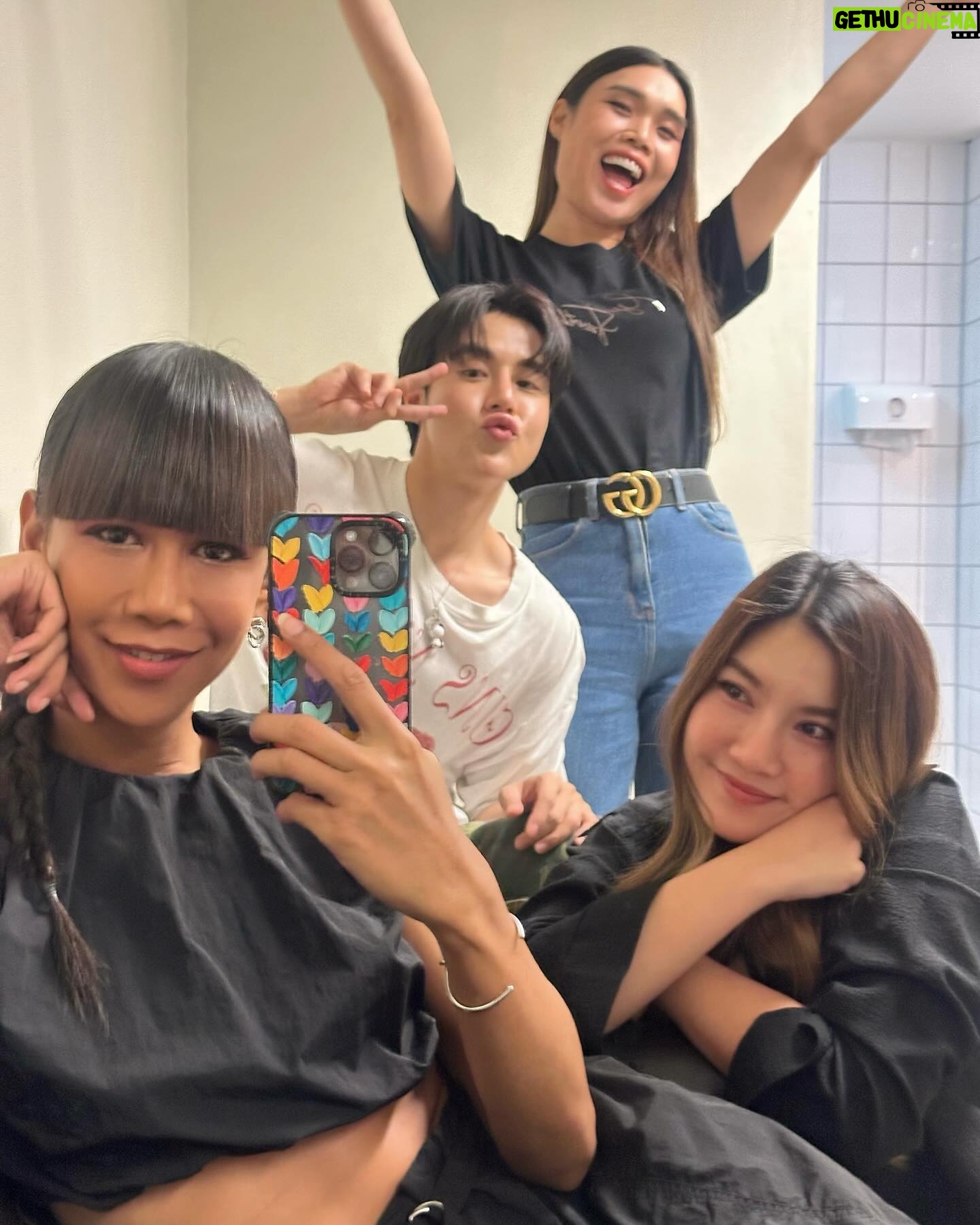 Jennie Panhan - 112.4K Likes - 2 วัน 2 คอน 2 คน 2 คู่ จบ จึ้ง เก่งกันเหลือเกิน 🩷🩷💙♥️