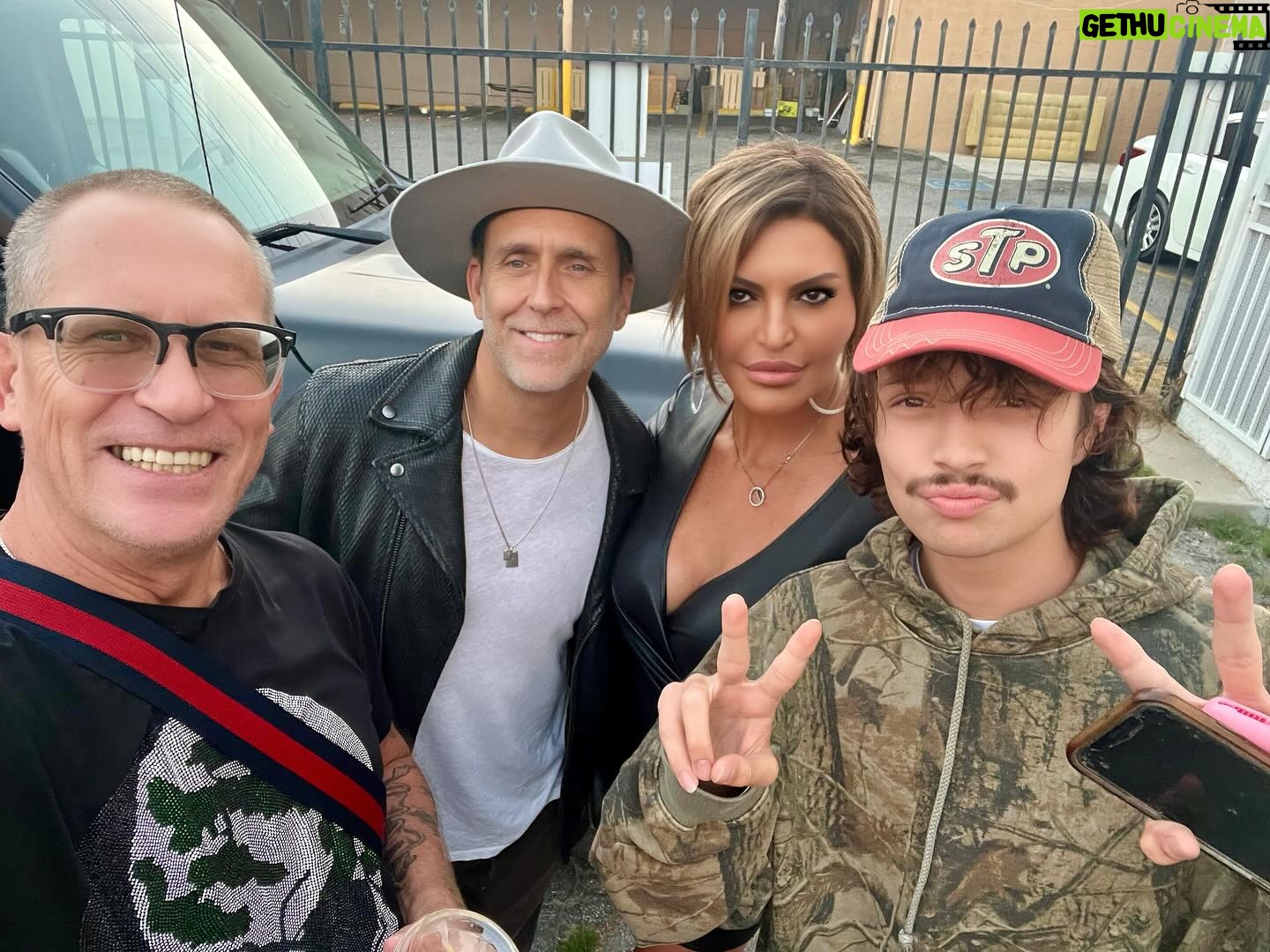 Jennifer Gimenez - 5.3K Likes - Last night @timryandopeman and I had the best time at our dear friend’s @joeyfeldmanartist grand opening of his new art gallery. We are so proud of you Joey. We Love you. I got to say last night was so much fun seeing so many friends from 10, 20, 30 years ago. So much love, laughter, celebration and real talk from everyone. The vibes were so high, It was infectious. @annabdavid I love you and am so proud of you for all things. The Cody reunion was on point, like as if time stood still and it was 23 years ago. Oh that was one of the greatest times, years of my life. @seanjameshair decades of love, support, laughter, tears and honesty. I love you and @isaurocummins so much. @wesgeer our music, whisperer, our brother, we love you Wesy. We miss you already. @noahweiland2 omg you made our night seeing your beautiful face. I know you made Tim’s night. We love you so much. You are our family! @addictionrecoveryebulletin conversations with you are one of my favorite things in this world. We love you so much. I can’t express the love we have for all that were there last night.