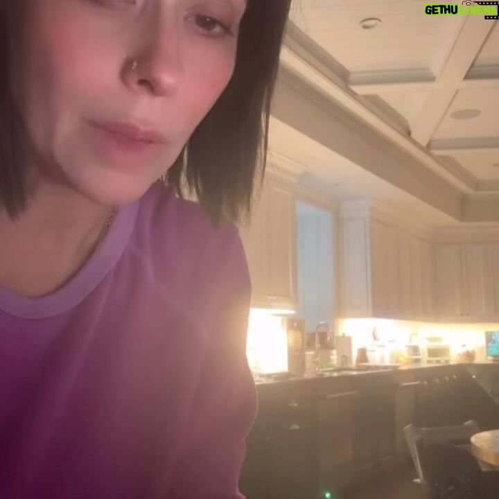 Jennifer Love Hewitt - 36.8K Likes - @gracieabrams you are on repeat in my head,car and heart. ❤️