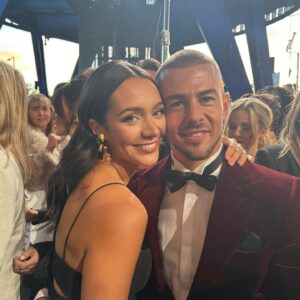 Jennifer Metcalfe Instagram - When #Hollyoaks did the National TV Awards… Massive congrats to @emmerdale for winning ‘Best Serial Drama’ and to all the other winners & nominees! ❤️ #NTAS2024