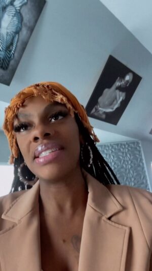 Jess Hilarious Instagram - First Visit: Bougie Friend vs. Hood Friend
Who are you? 

#jesshilarious TAG A FRIEND
Lashes by @kklashedme