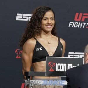 Jéssica Andrade Instagram - Former UFC champ Jessica Andrade makes weight for her women’s record 28th octagon appearance at #UFCVegas97.

Natalia Silva was also on point as she look to make is 6-0 in the UFC. ✅