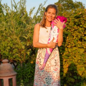 Jessica Ginkel Instagram - Nun ist der Kindergarten für uns Geschichte. Dieses Mal ist es mir extrem schwer gefallen… ich habe kein Kitakind mehr. Man sagt, die Zeit ab dem Eintritt in die Schule vergeht noch viel schneller. Dass bedeutet jetzt für mich jeden Moment noch mehr zu genießen und alles aufzusaugen. 

Unsere Tochter ist jetzt auch ein Schulkind. Sie freut sich sehr auf ihre neue Herausforderung und will unbedingt ganz viel lernen. Ich wünsche ihr und allen Erstklässlern, ein liebevolles Lernumfeld indem sie sich trauen Fragen zu stellen und gesund wachsen können. Und natürlich ganz viel Spaß mit ihren Freunden 🩷

📷: @greeenyo