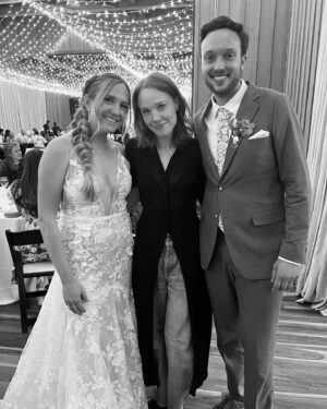 Jessica Keenan Wynn Instagram - My lil brother is growing up 👰🏼‍♀️🤍🤵🏻 A stunning weekend celebrating @brett1ski & my new sister @where.is.mere in Sundance, with an impromptu performance of Footloose by the man himself!