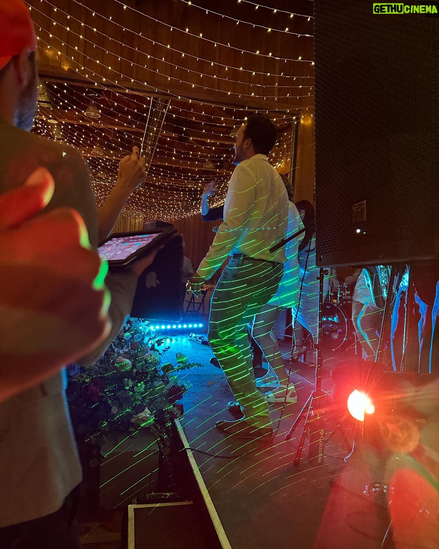 Jessica Keenan Wynn - 2.7K Likes - My lil brother is growing up š°š¼āāļøš¤š¤µš» A stunning weekend celebrating @brett1ski & my new sister @where.is.mere in Sundance, with an impromptu performance of Footloose by the man himself!